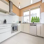 Villa Trawowa Spacious House By Bookinghost