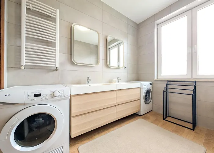 Trawowa Spacious House By Bookinghost *