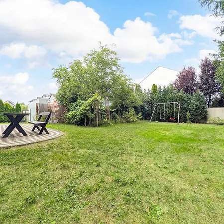 Trawowa Spacious House By Bookinghost * ヴロツワフ