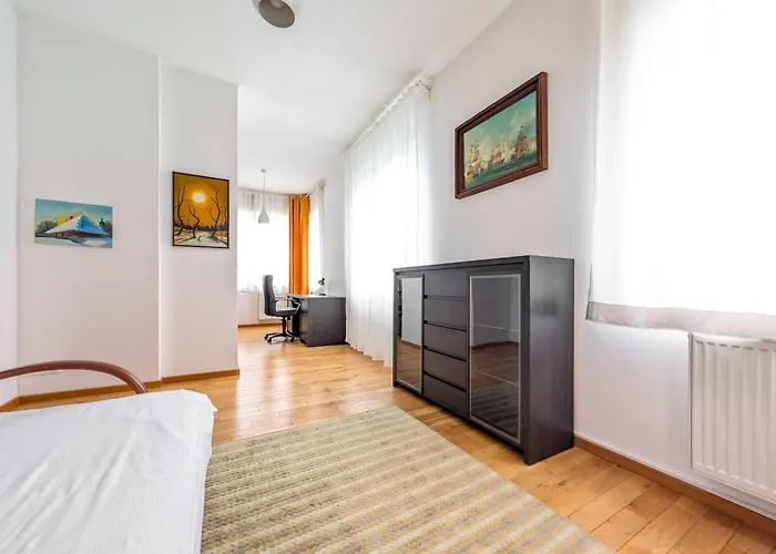 Trawowa Spacious House By Bookinghost Villa *